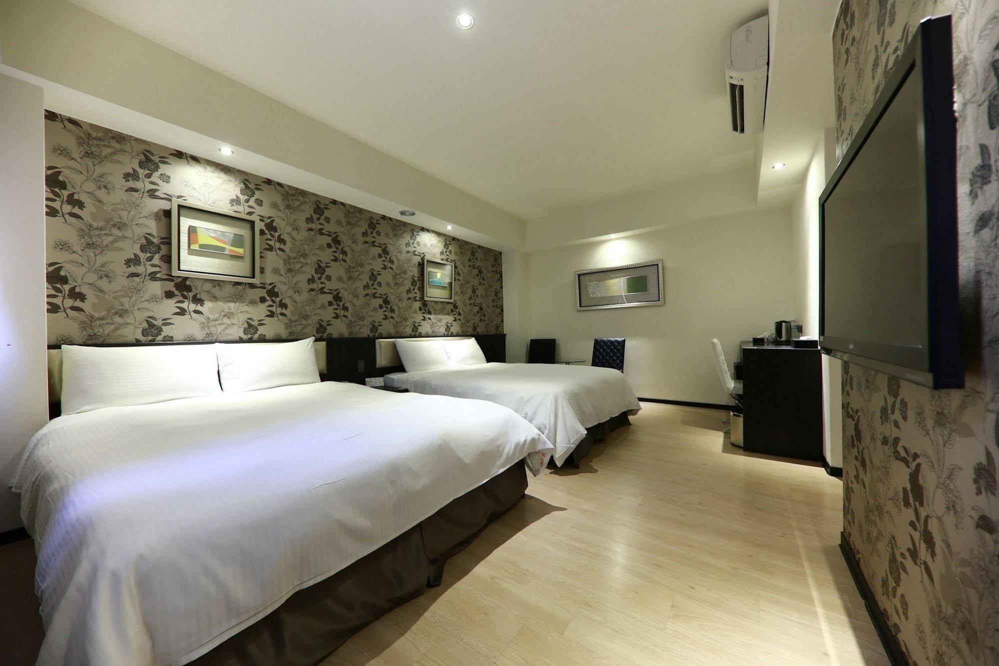 Talmud Hotel Taichung Exterior photo